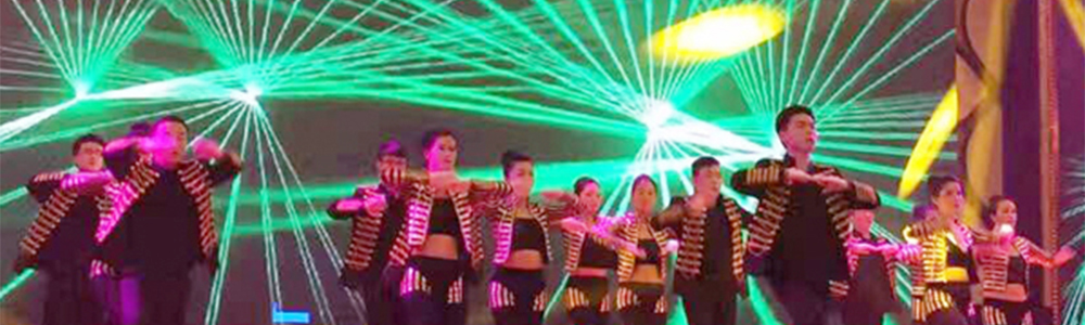 新活力 17創(chuàng)!雷諾表業(yè)2017新年年會(huì)活力全開!